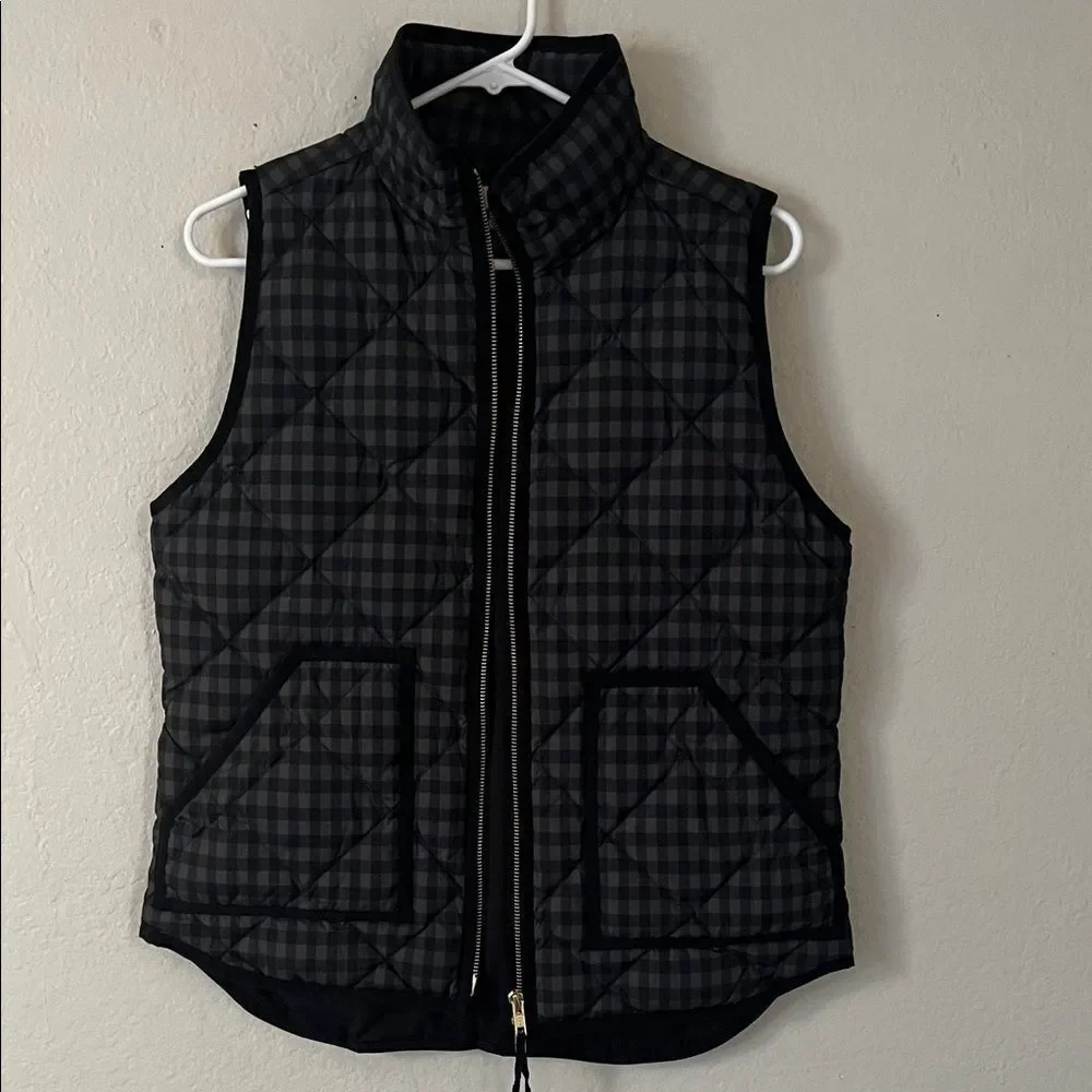 J.Crew Paid Quilted Down filled Front Zip Up Vest in Blk/Charcoal in Size Small